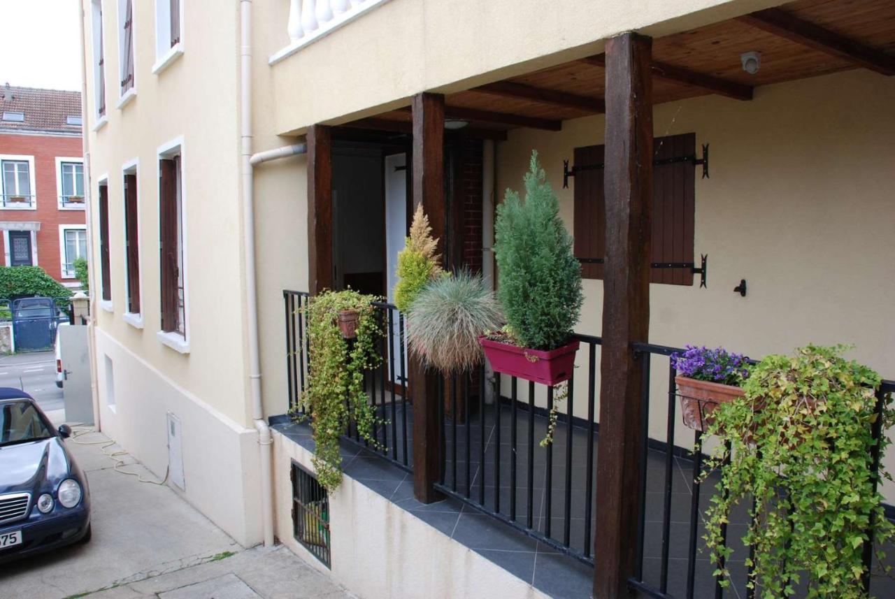 Les Combles Apartment Rosny-sous-Bois Exterior photo